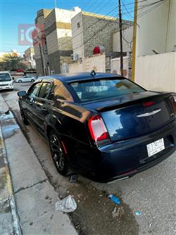 کرایسلەر 300